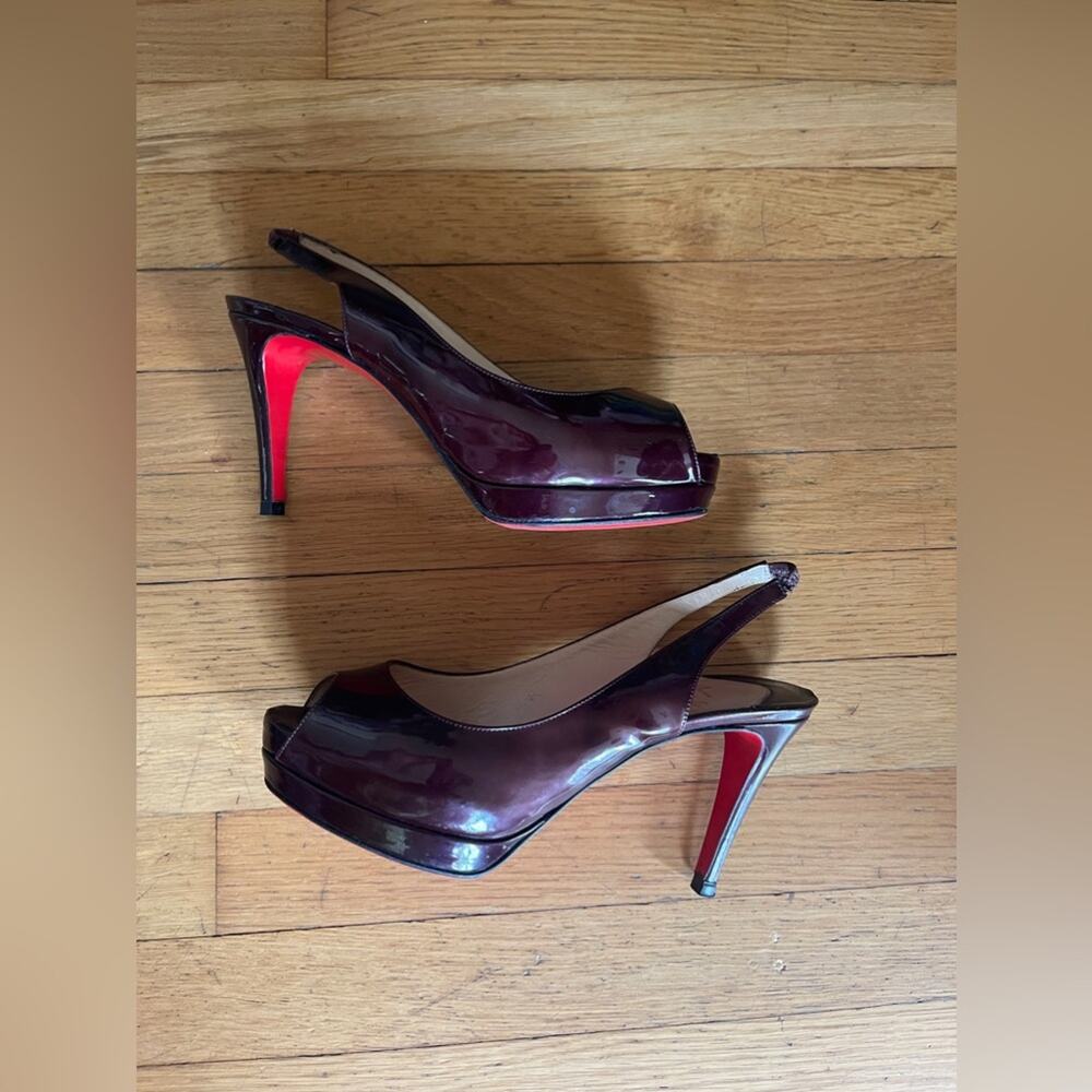 Christian Louboutin Bronze Patent Leather Peep Toe Slingbacks size 37 1/2 - Picture 2 of 11